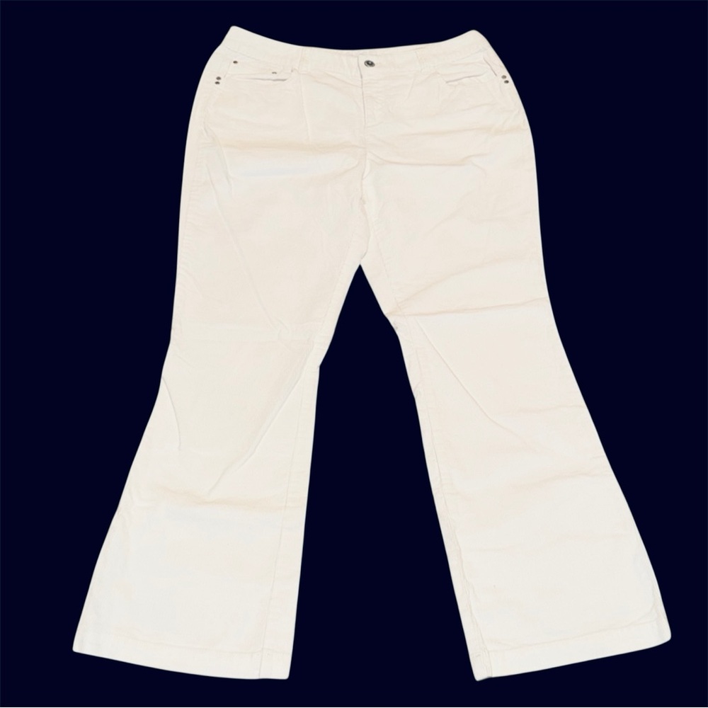 LIZ CLAIBORNE White Corduroy Jeans Petite Size‎ 12
